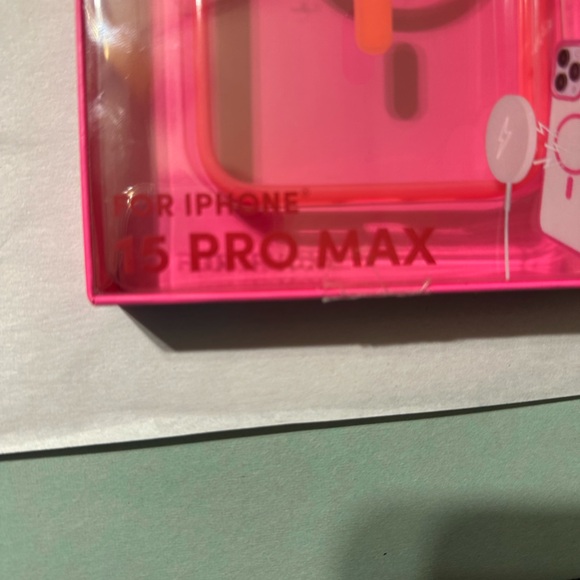 Popsy Pink Cell Phone Accessory Set - Picture 2 of 6